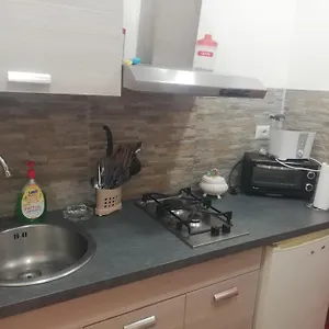 Emily House Catane