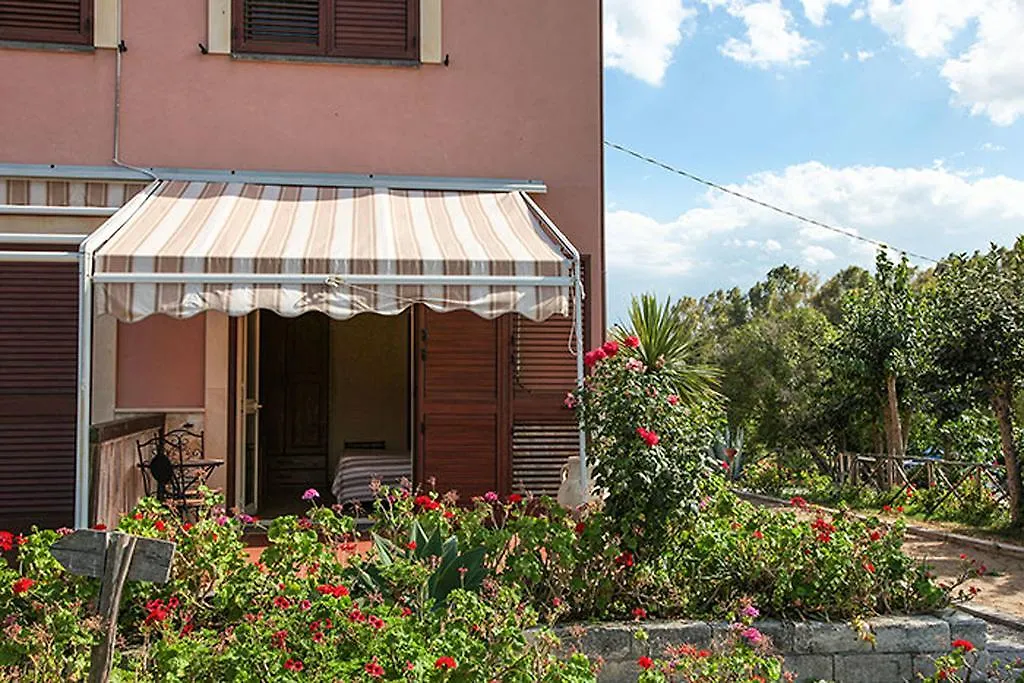 Sicily Country House & Beach Aeroporto di Catania Fontana Rossa 0*,